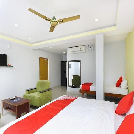 Sai Golden Rooms 蒂鲁帕蒂 外观 照片