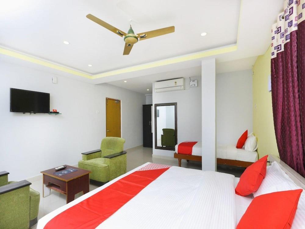 Sai Golden Rooms 蒂鲁帕蒂 外观 照片
